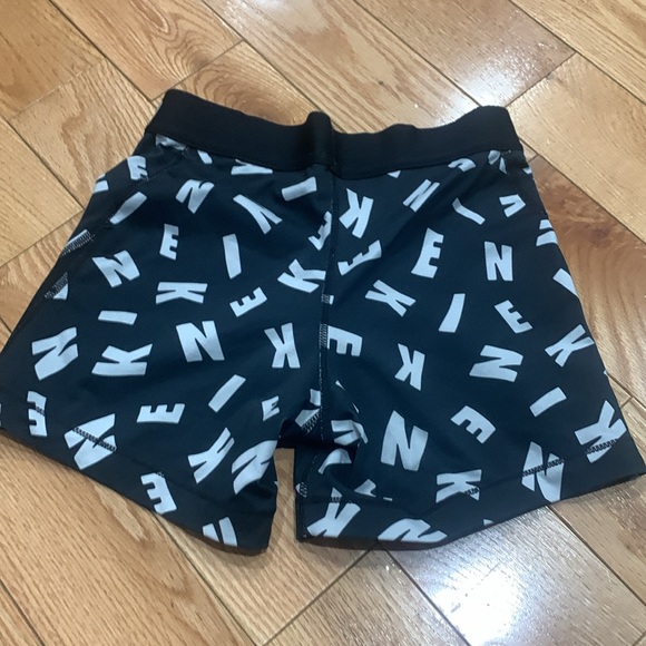 nike pro girls size m - Picture 2 of 2